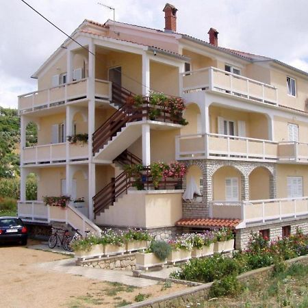 Apartments Beg Раб Стая снимка