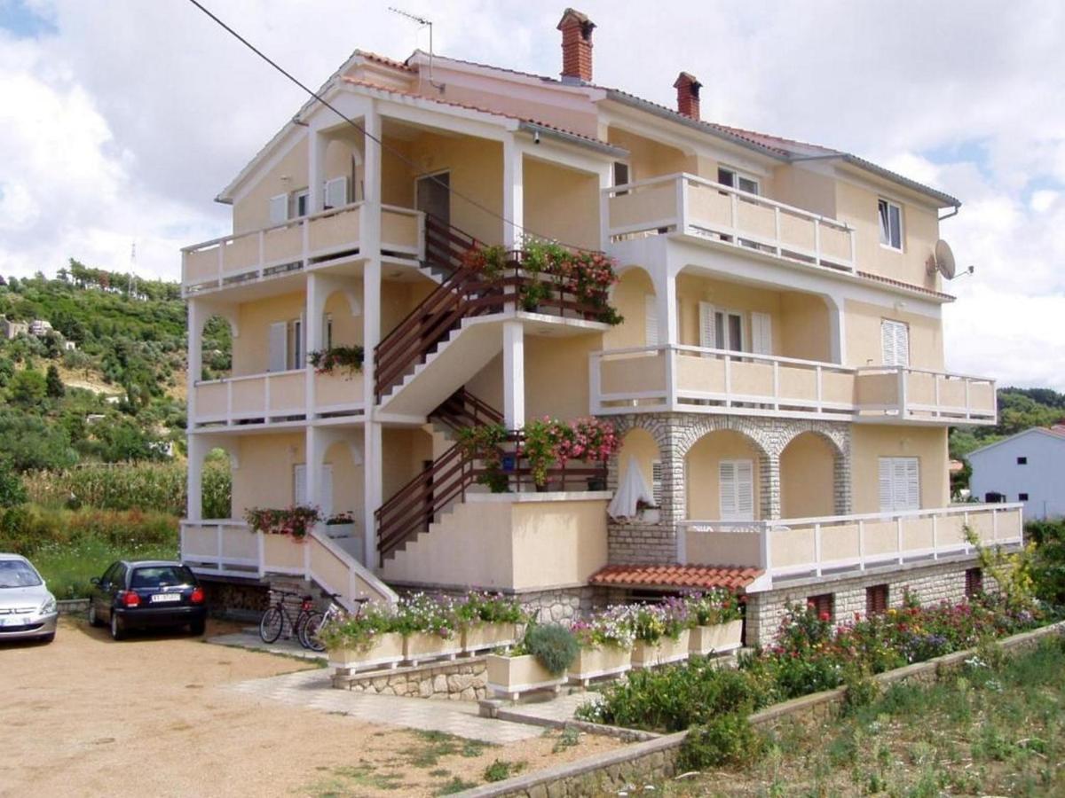 Apartments Beg Раб Стая снимка