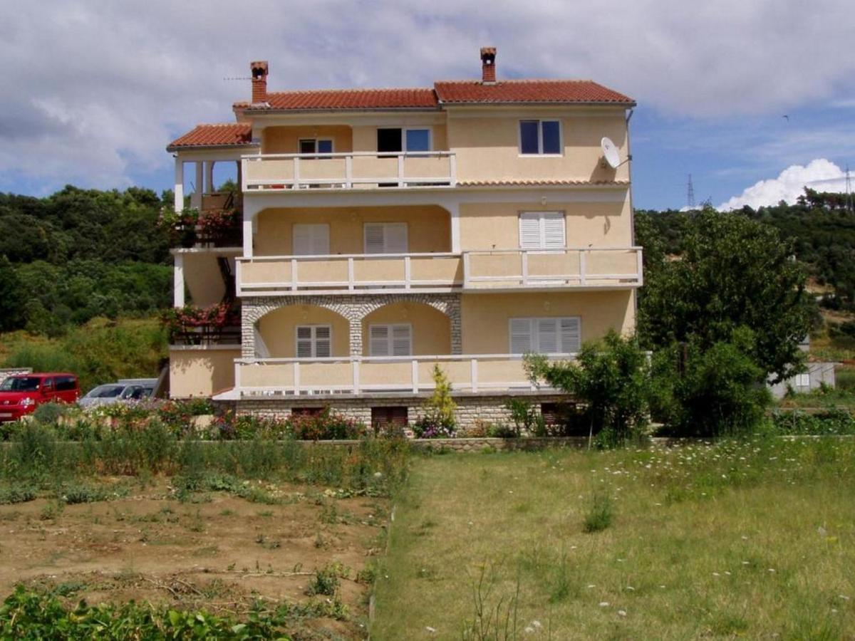Apartments Beg Раб Стая снимка