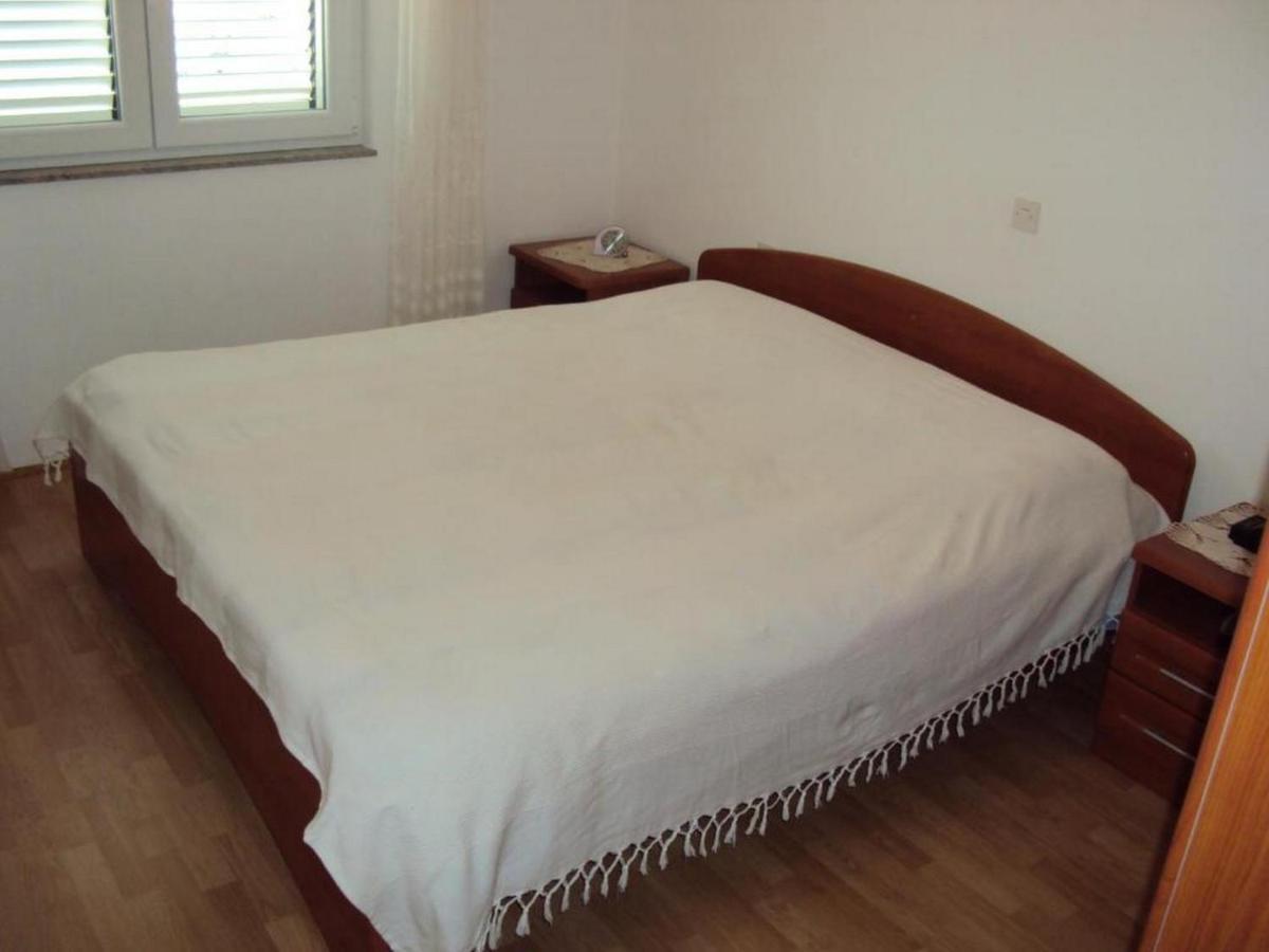 Apartments Beg Раб Стая снимка