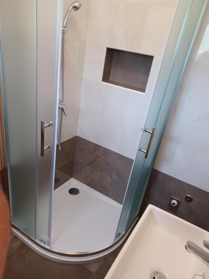 Apartments Beg Раб Екстериор снимка