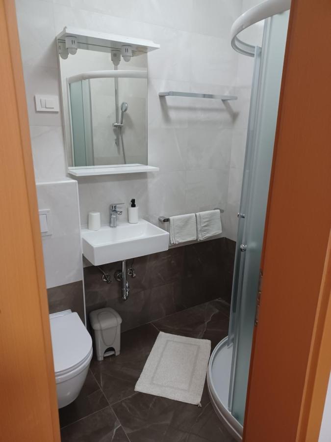 Apartments Beg Раб Екстериор снимка