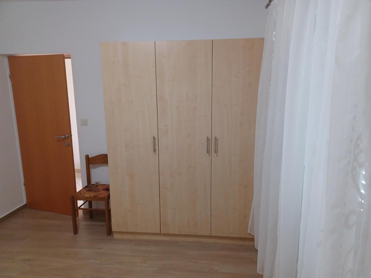 Apartments Beg Раб Екстериор снимка